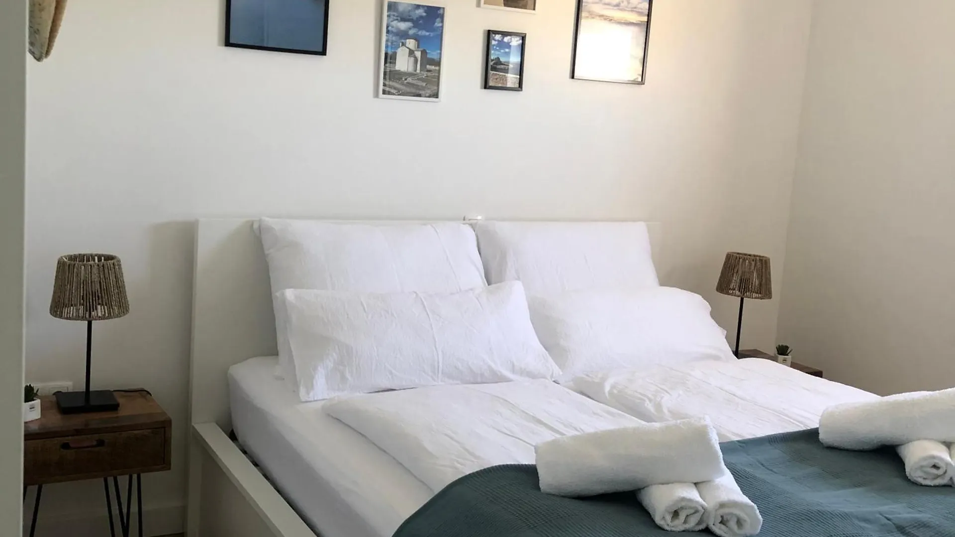 Apartment Maestral ニン